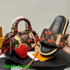Purses and sneakers (36-41)