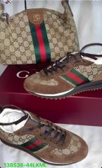 Purses and sneakers (38-44)