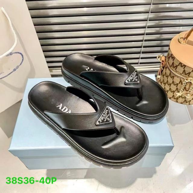 Slippers (36-40)