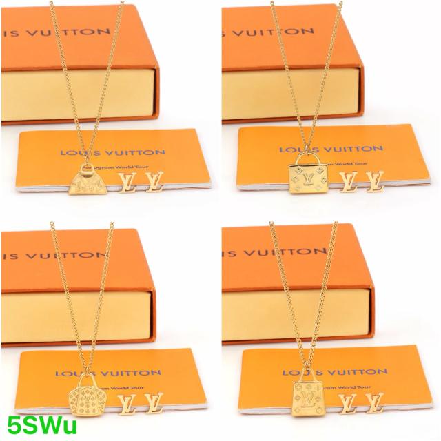 Necklaces and earrings set