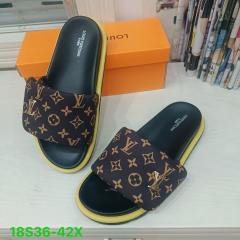 Slippers (36-42)