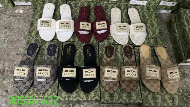 Slippers (36-43)