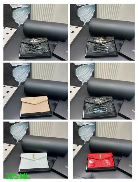 Hand purses