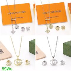 Necklace and earrings set