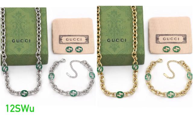 Necklace and  bracelet set