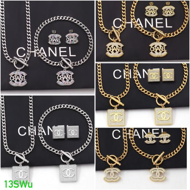 Necklace Bracelets and earrings set