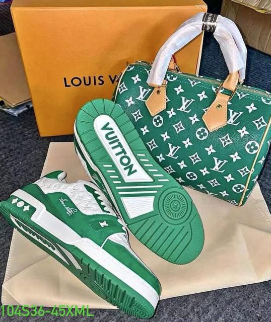 Purses  and  Sneakers  set(36-45)
