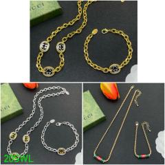 Bracelets and necklaces set