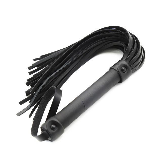Spanking PU Flogger Bondage Whip With Chain Handle Slave Sex Toys For Couples 