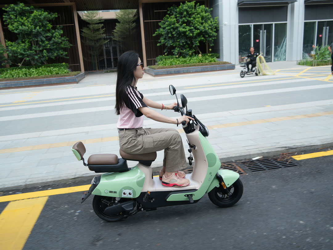 The Autonomy of electric mopeds