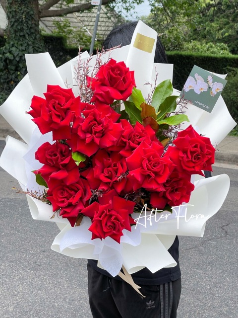 Reflex Roses with greenery