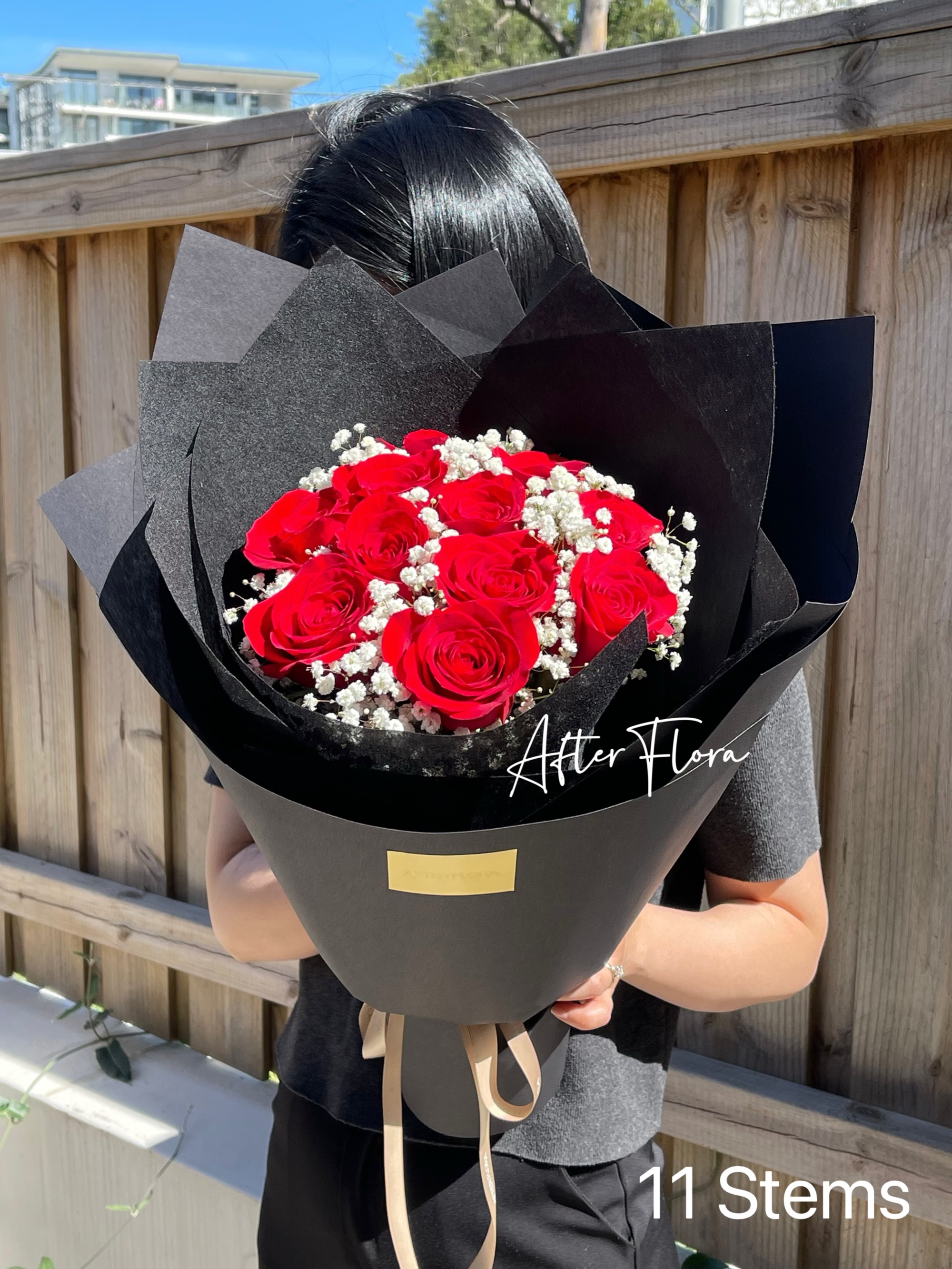 Red Roses+baby's breath