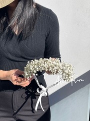 Flower crown with baby's breath