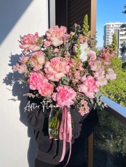 Pink Flower Vase Arrangement