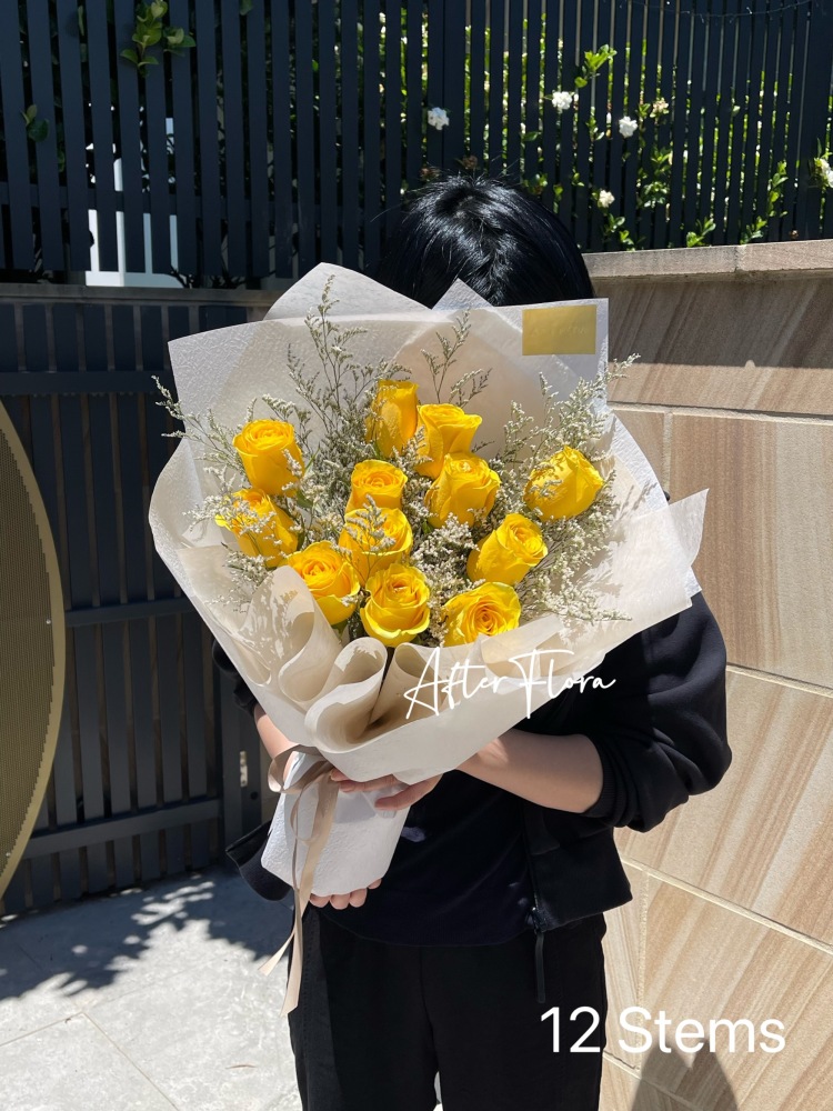 Yellow Roses with Misty