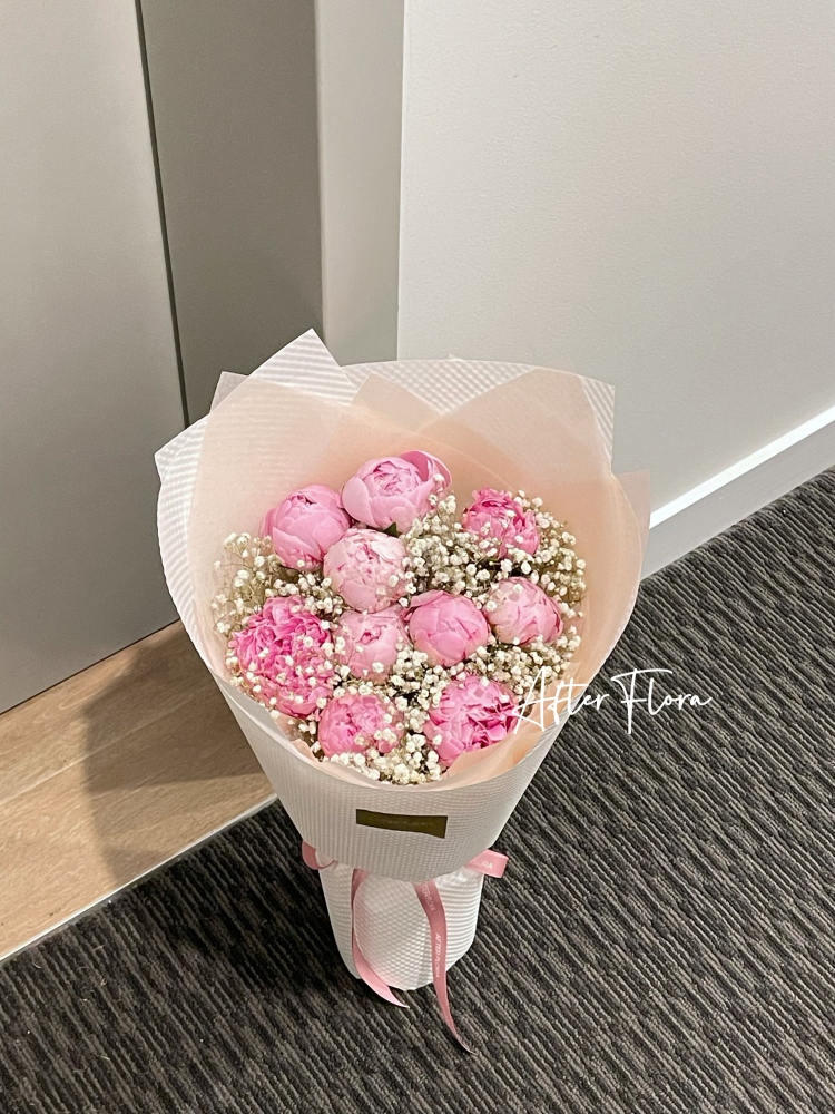 Peony + Baby's breat