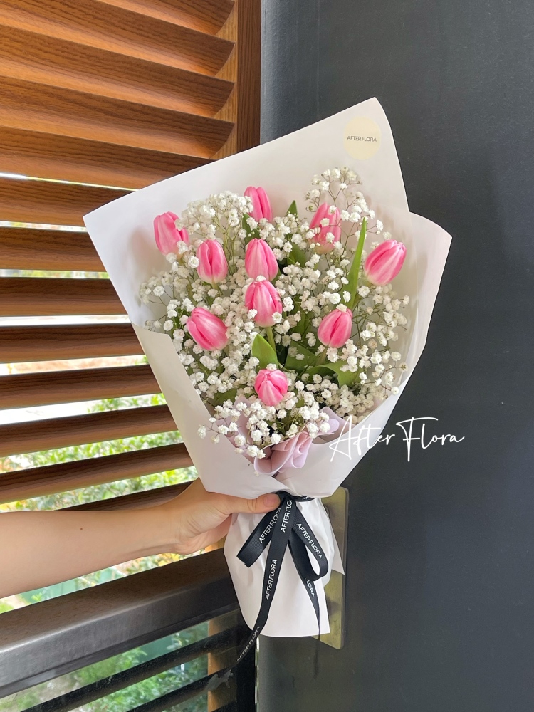 Tulip Posy