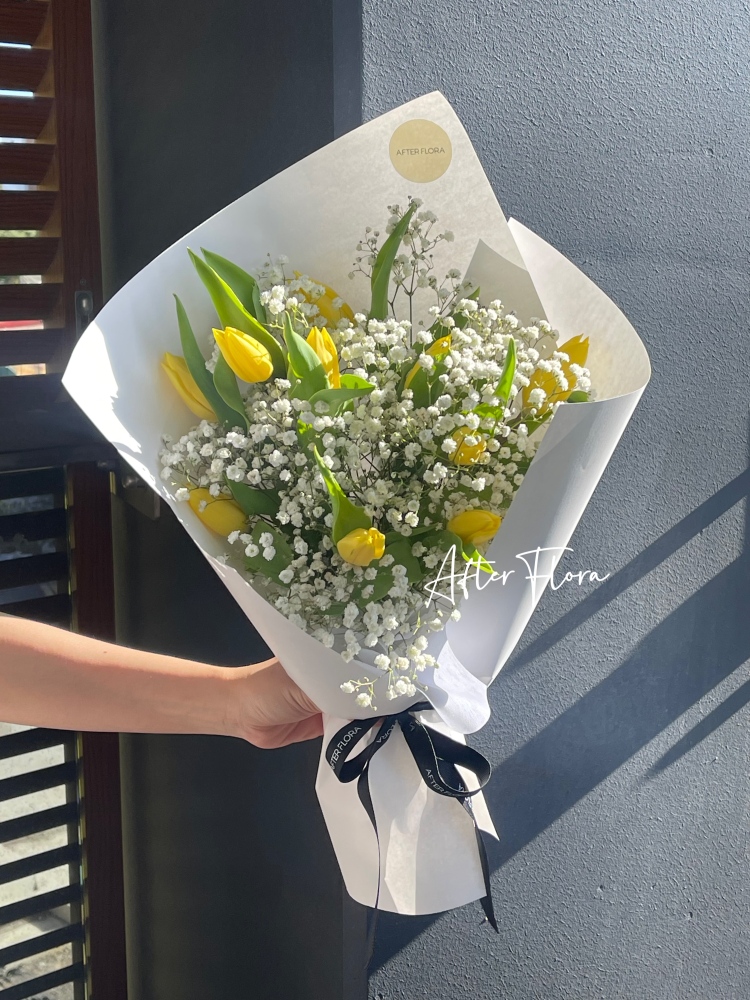 Tulip Posy