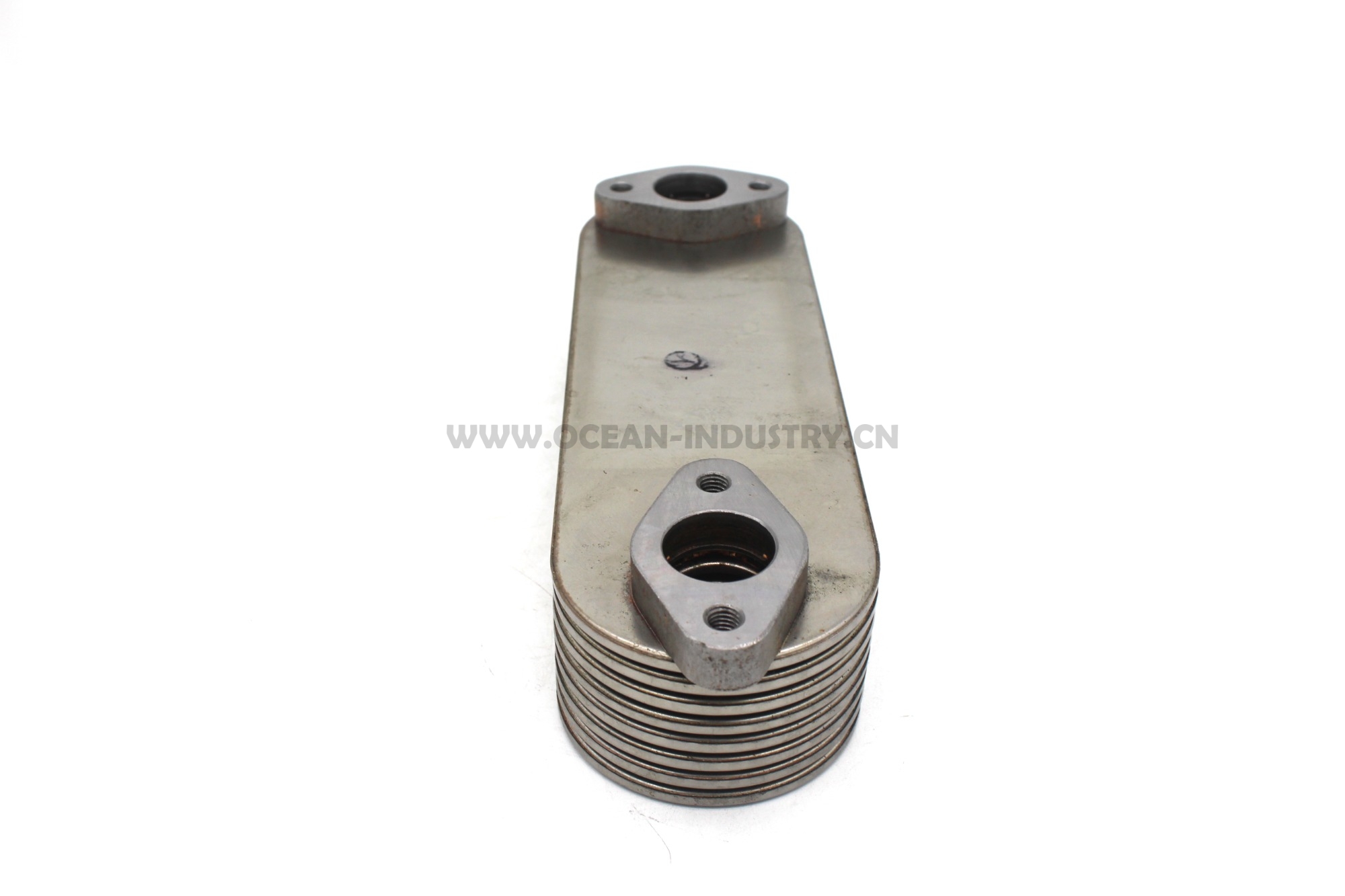 65.05606-5020 Engine oil cooler for D1146/DE08T