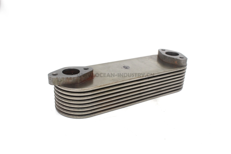65.05606-5020 Engine oil cooler for D1146/DE08T