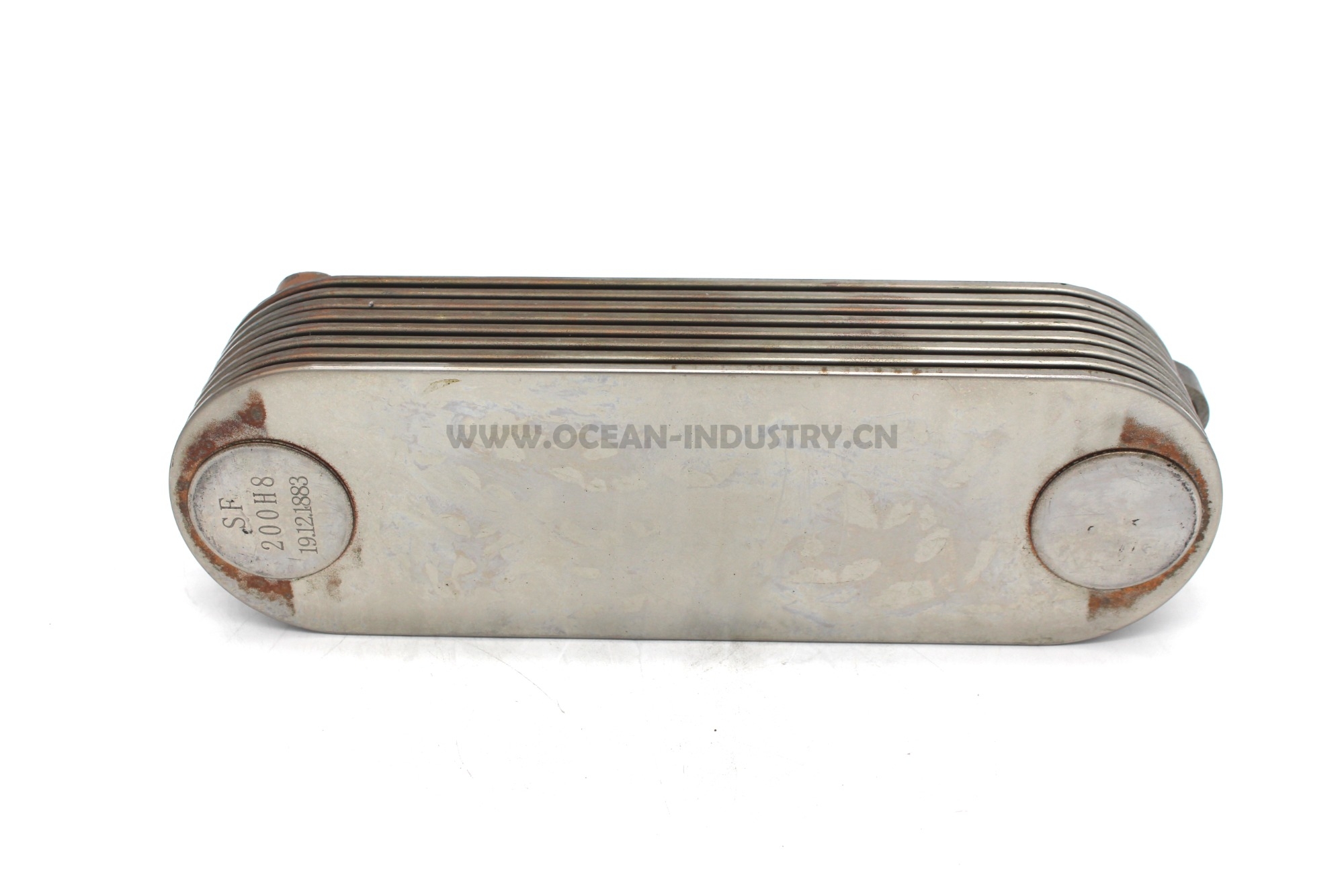 65.05606-5020 Engine oil cooler for D1146/DE08T