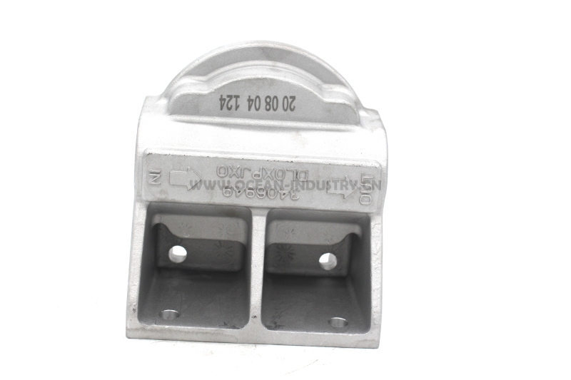 3406949 Lubricating Oil Filter Head for QSM11 ISM11 M11