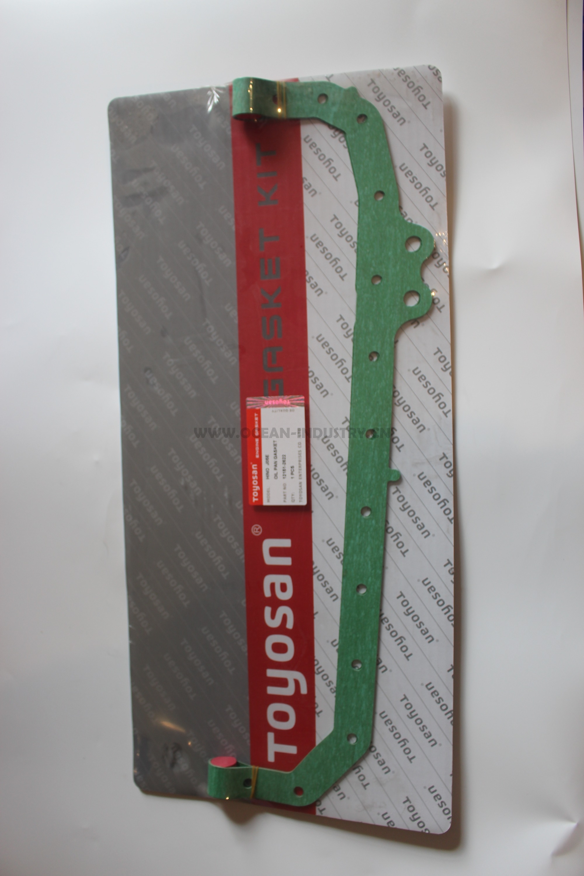 J05E oil pan gasket