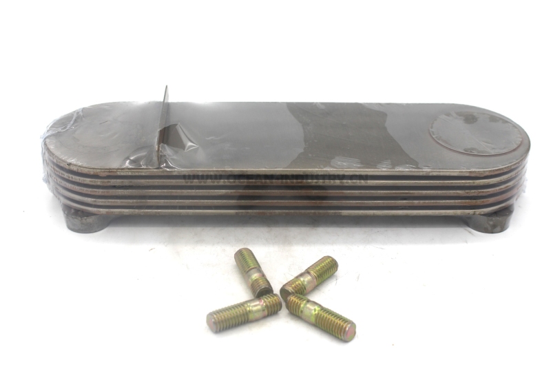 J05E Oil cooler