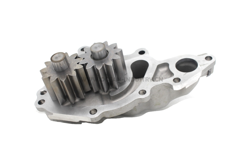 J08E Engine oil pump