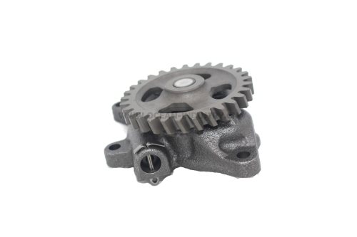 4HK1 Oil pump
