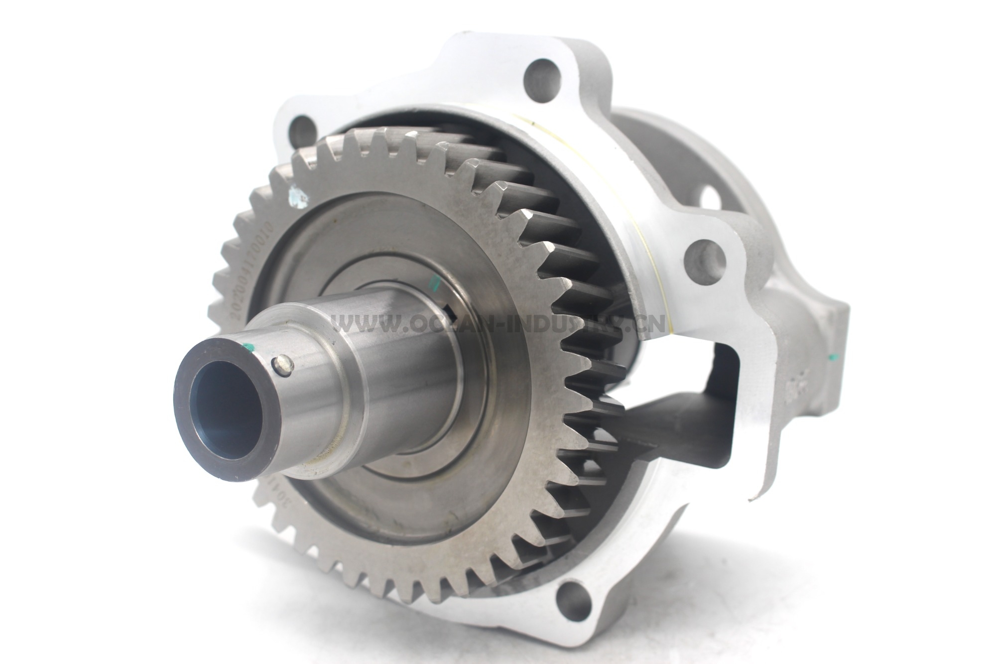 3896047 Gear Accessory Drive Shaft for QSM11 ISM11 M11
