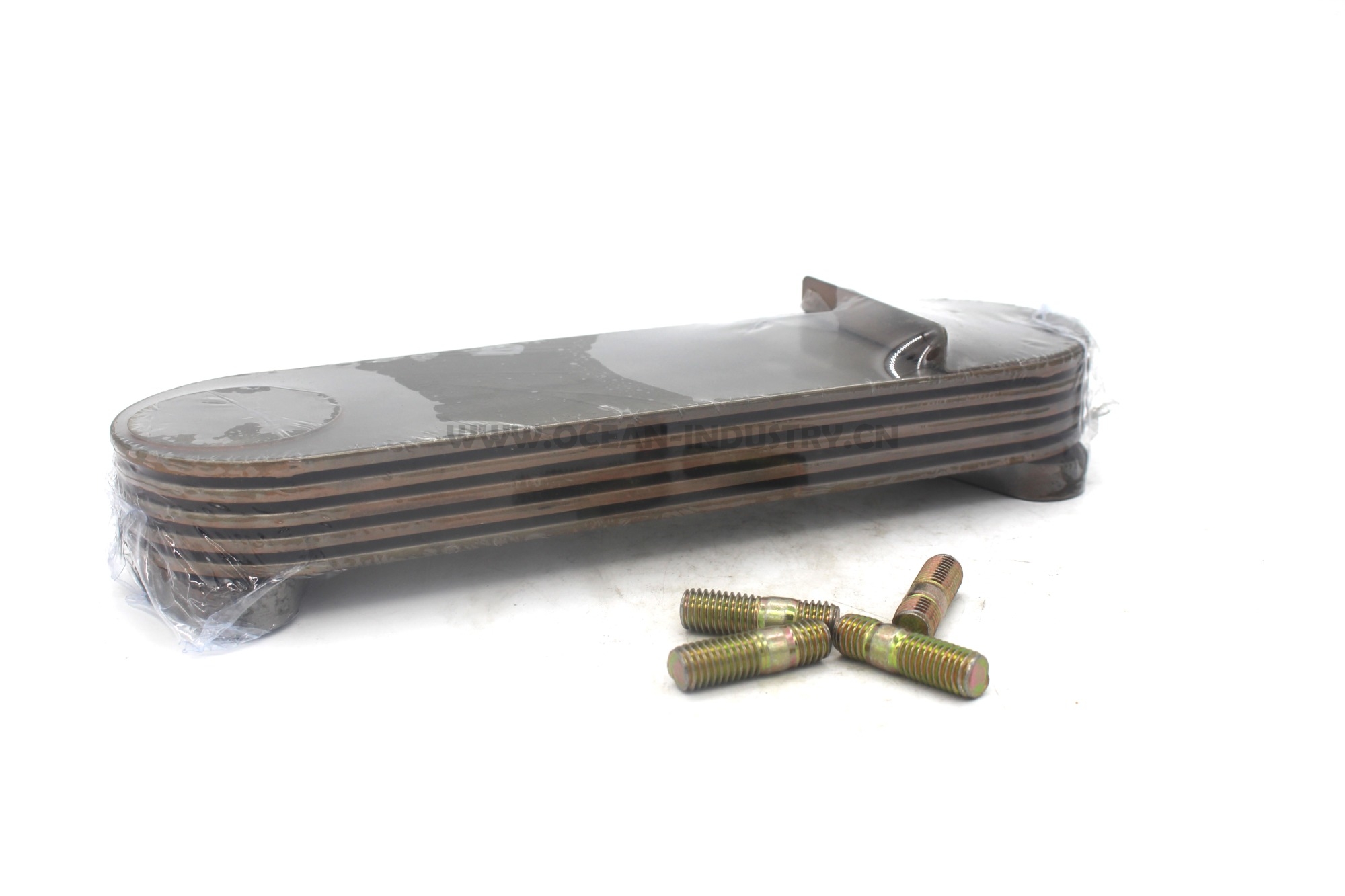 J05E Oil cooler