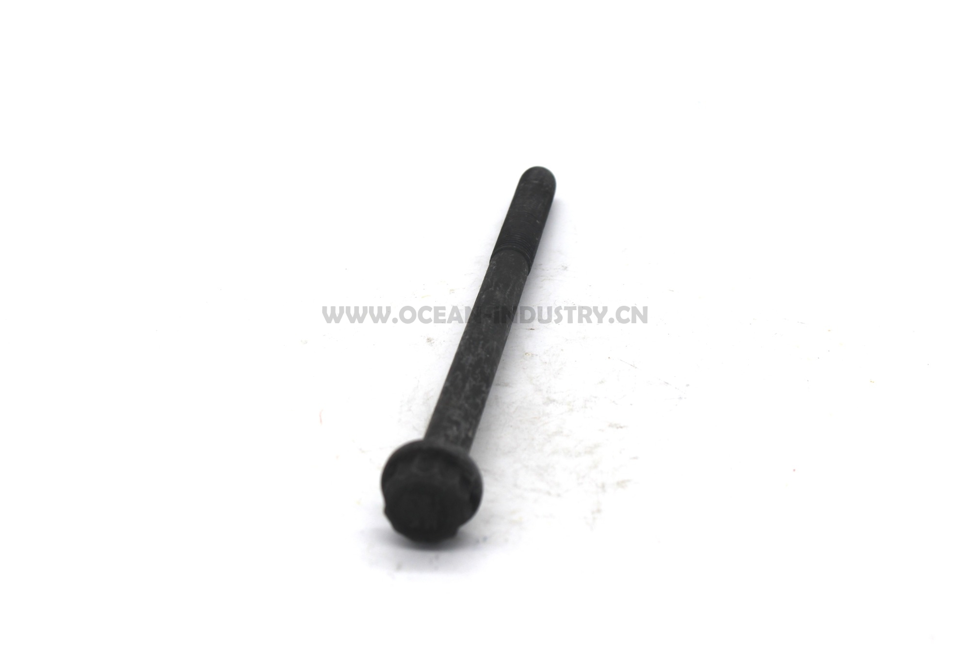 J05E Cylinder head bolt-long