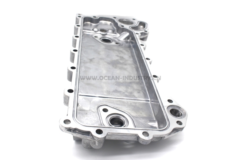 4HK1 Oil cooler cover