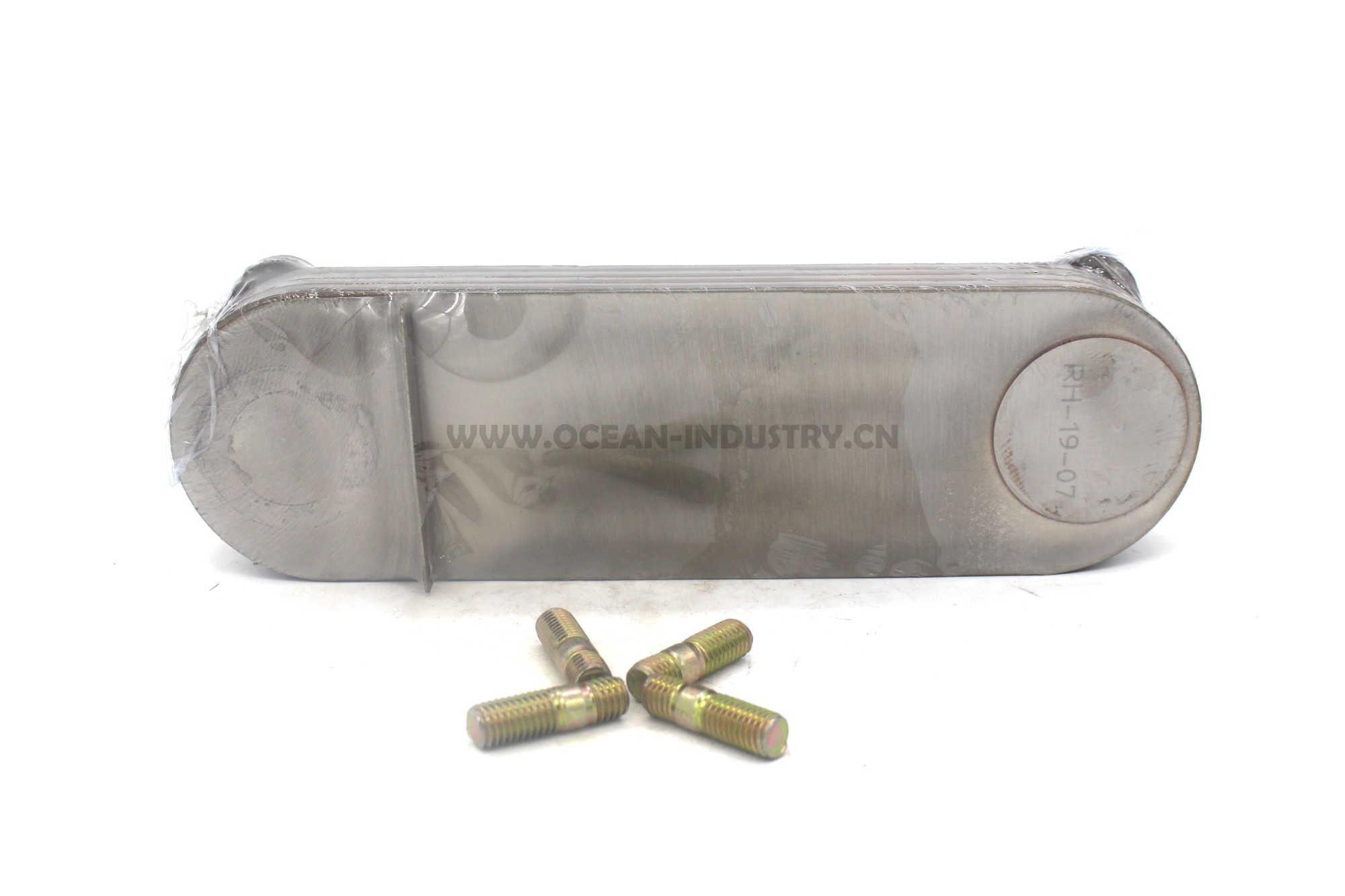 J05E Oil cooler