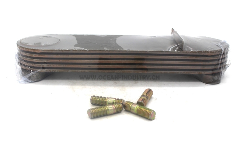 J05E Oil cooler