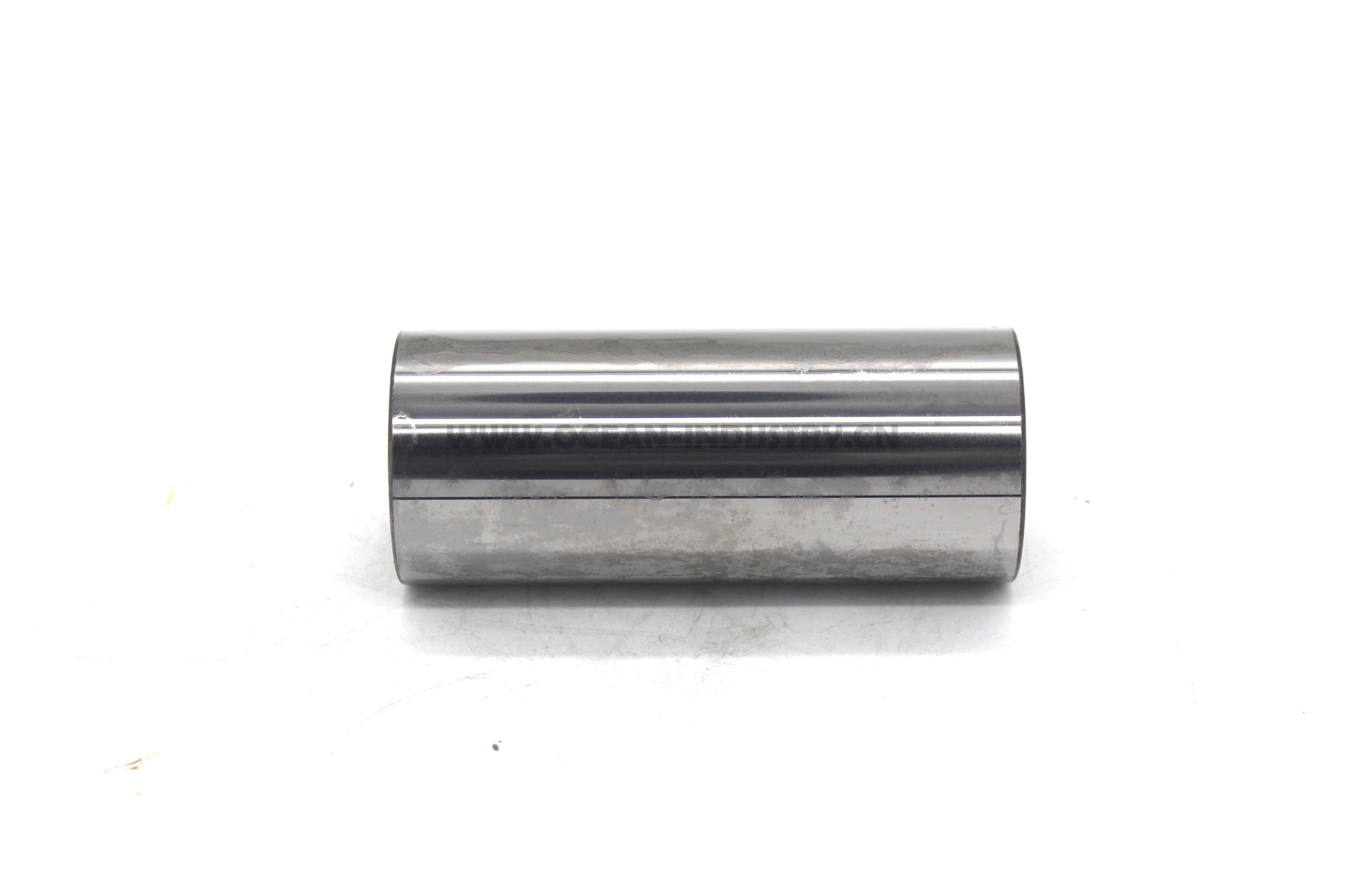 Piston pin for DB58