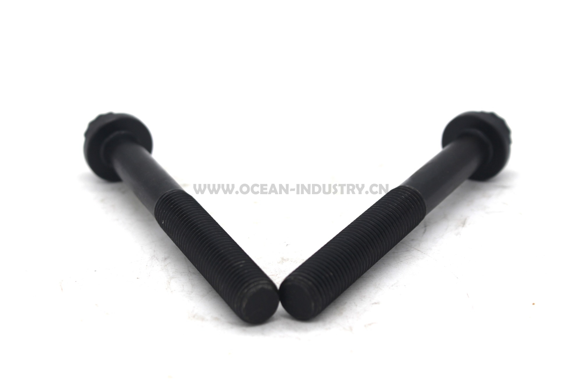 6BD1 6BG1 Cylinder head bolt