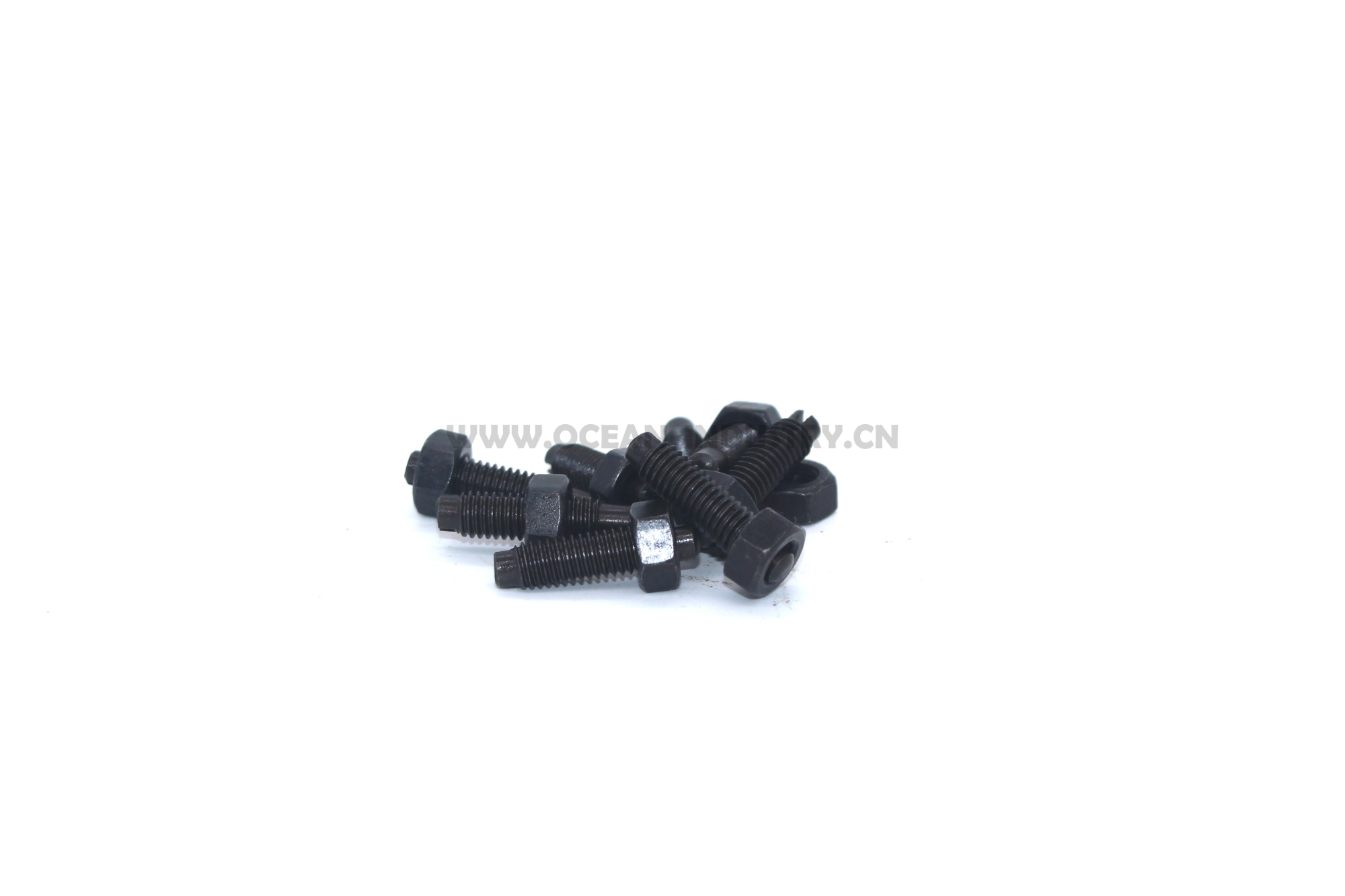 4LE2 Valve adjusting bolts