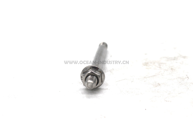 4TNV94 4TNV98 Exhaust branch bolt double head