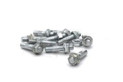 6D34 Exhaust branch bolt