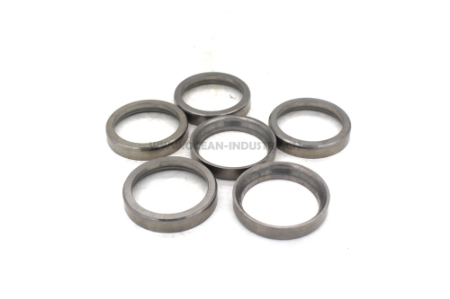 D7D Exhaust valve seat