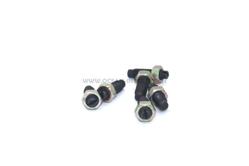 6D34 Valve adjusting bolt