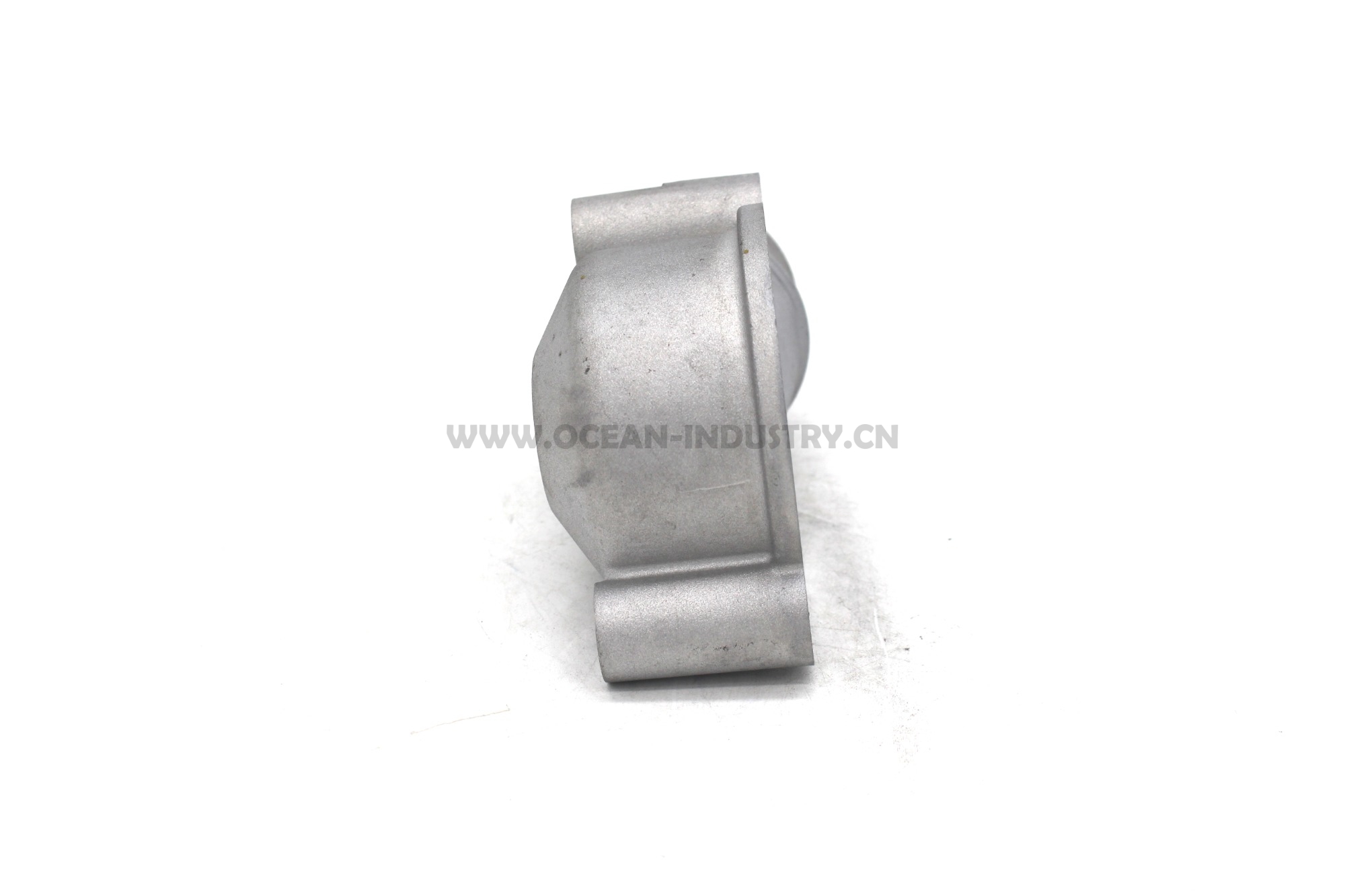 D7D Thermostat housing