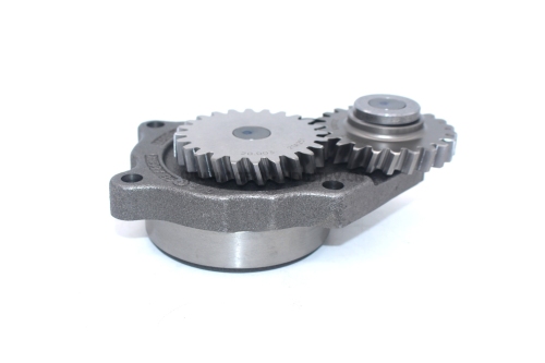 4939585 oil pump for 4D102 6D102
