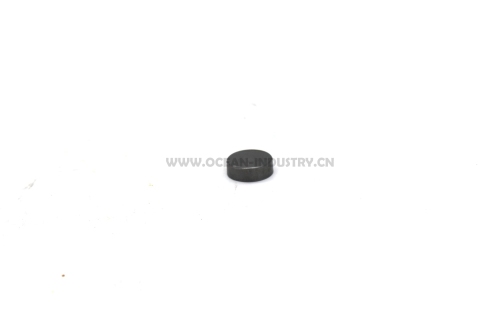 6D125 Valve stem hat