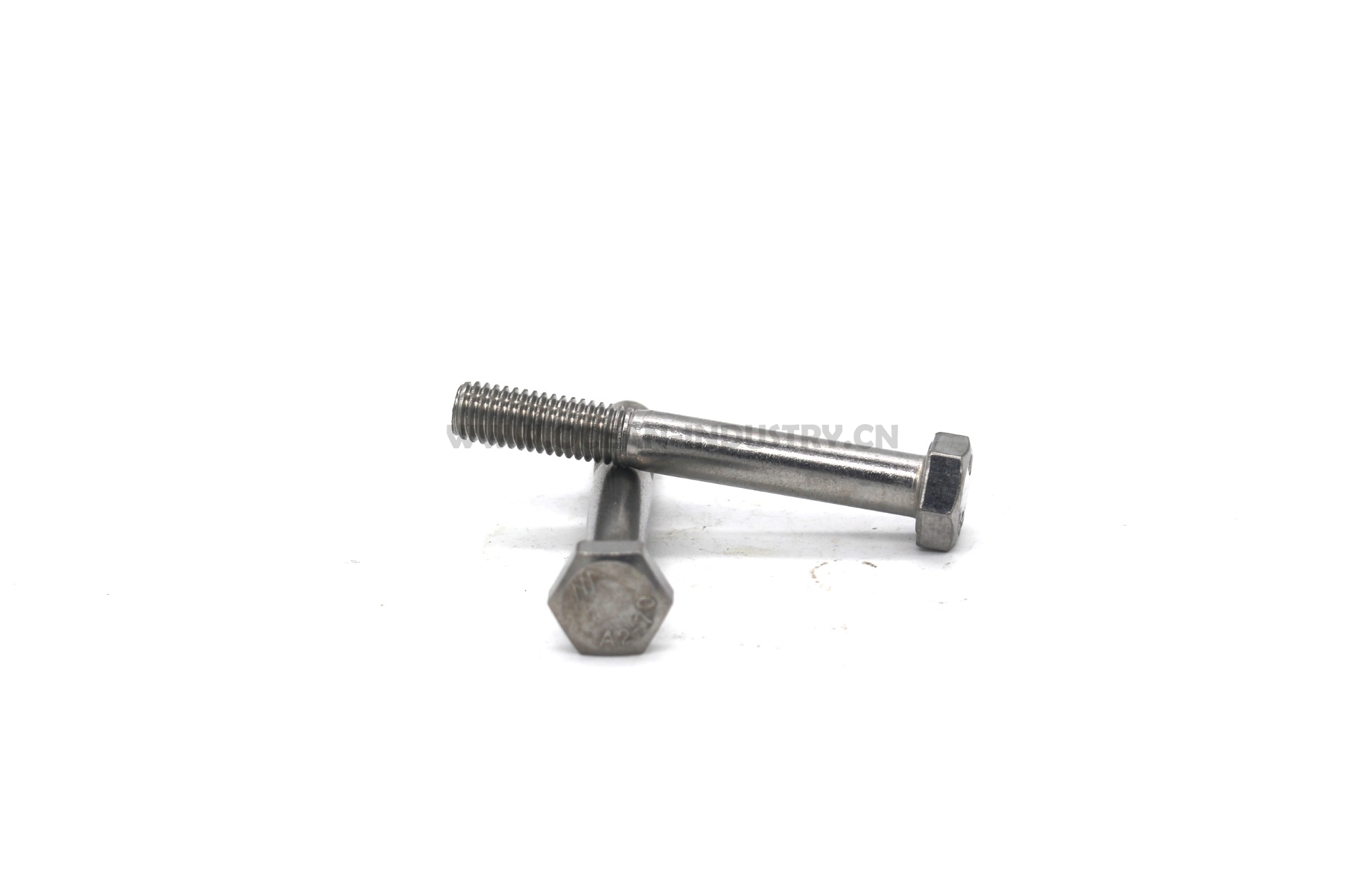 6D34 Valve cover bolt long