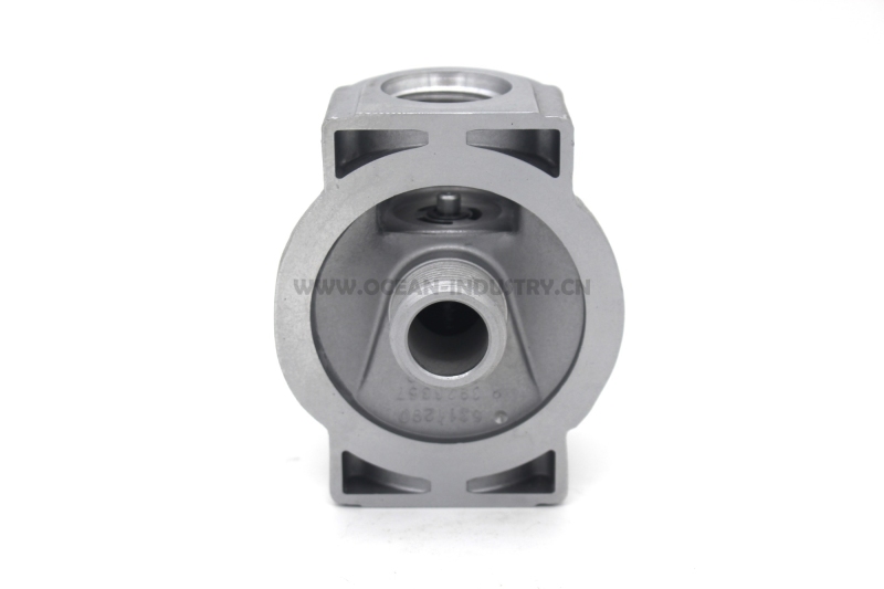 5311290 Lubricating Oil Filter Headfor 6BT5.9 6D102