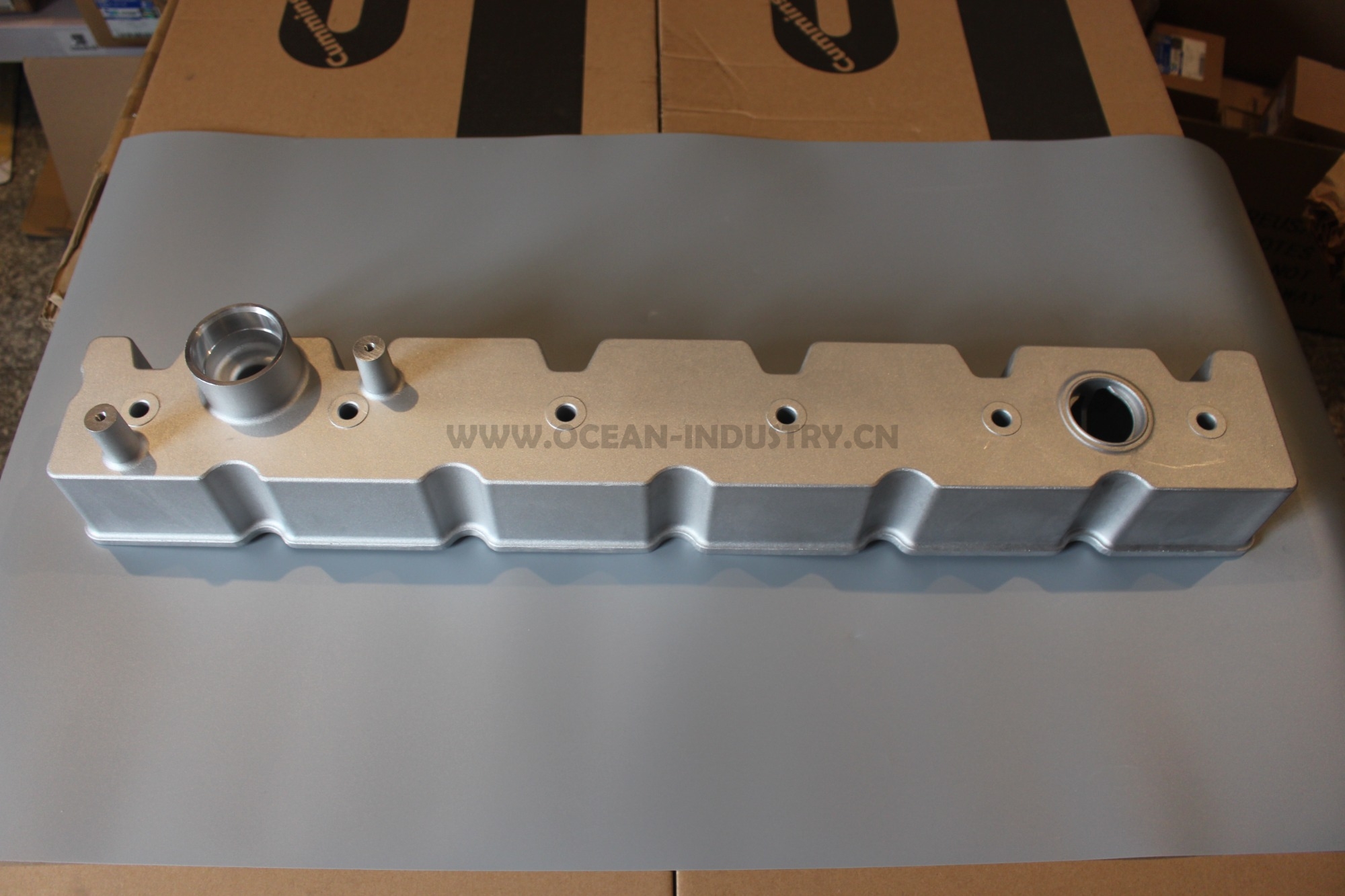 5298066 valve cover for L9.3 6D114
