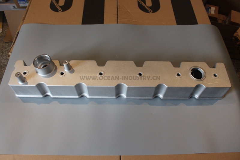5298066 valve cover for L9.3 6D114